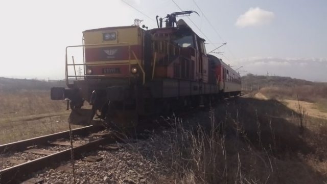 1488262171-zheleznitsa-vlak-640x360