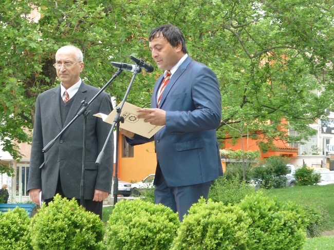 p1100044